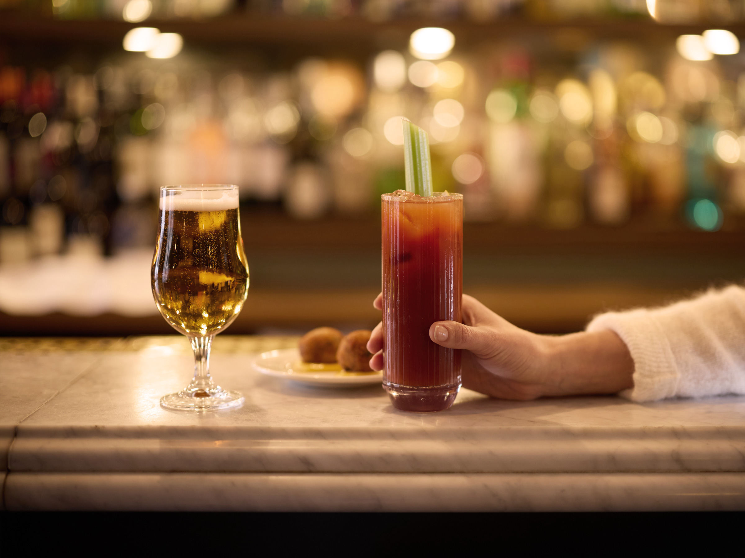 the-rectory-hotel-bar-01-cotswolds