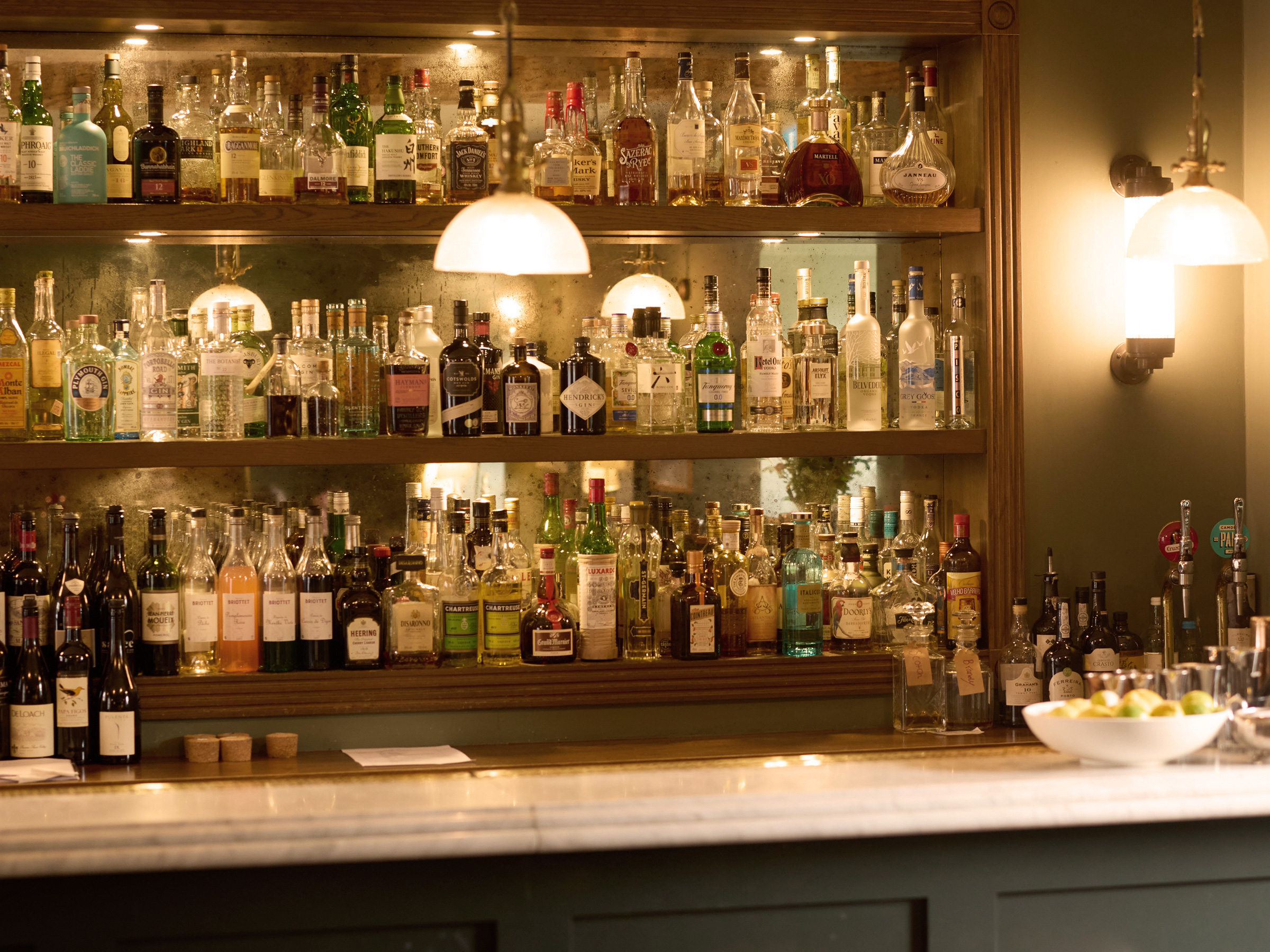 the-rectory-hotel-bar-02-cotswolds
